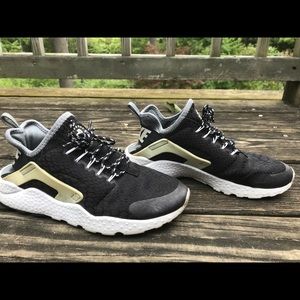 Women’s Nike Air Huarache